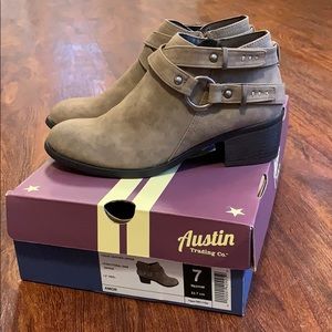 Size 7 Ankle Boot